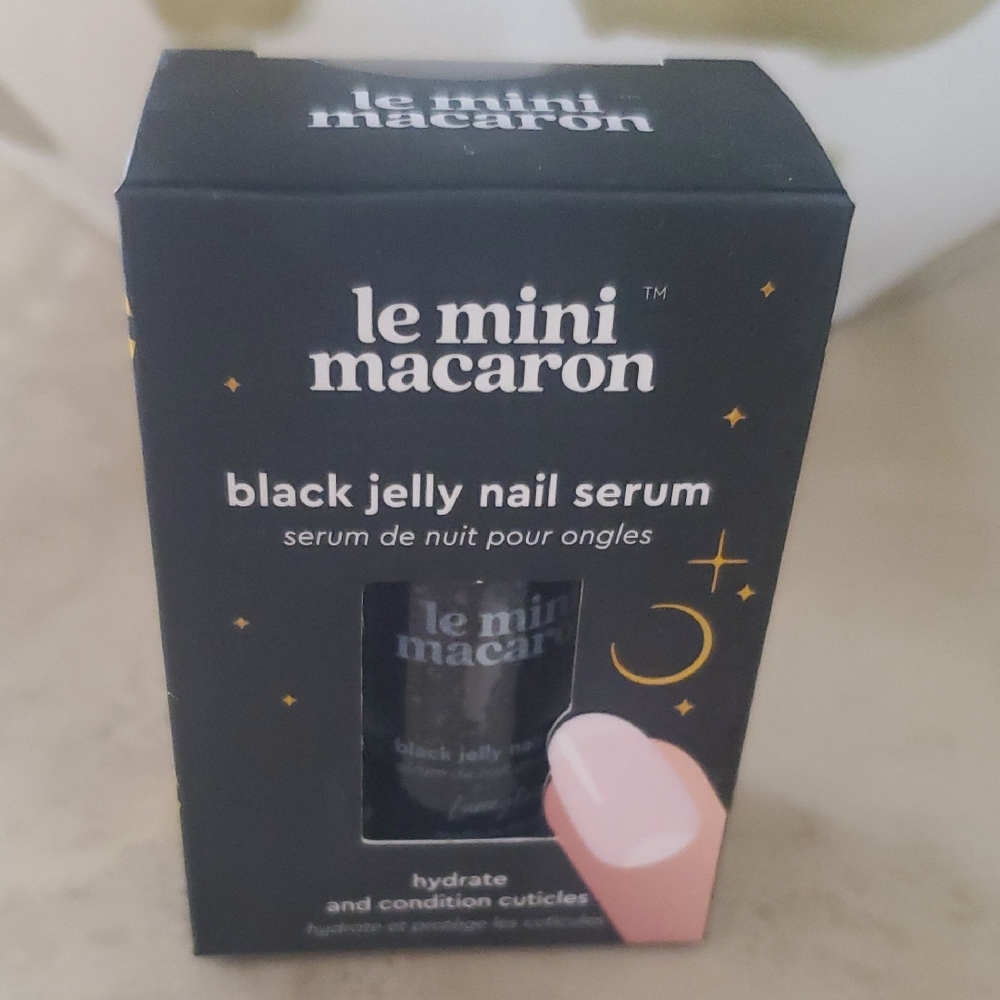 Black Jelly Nail Serum
